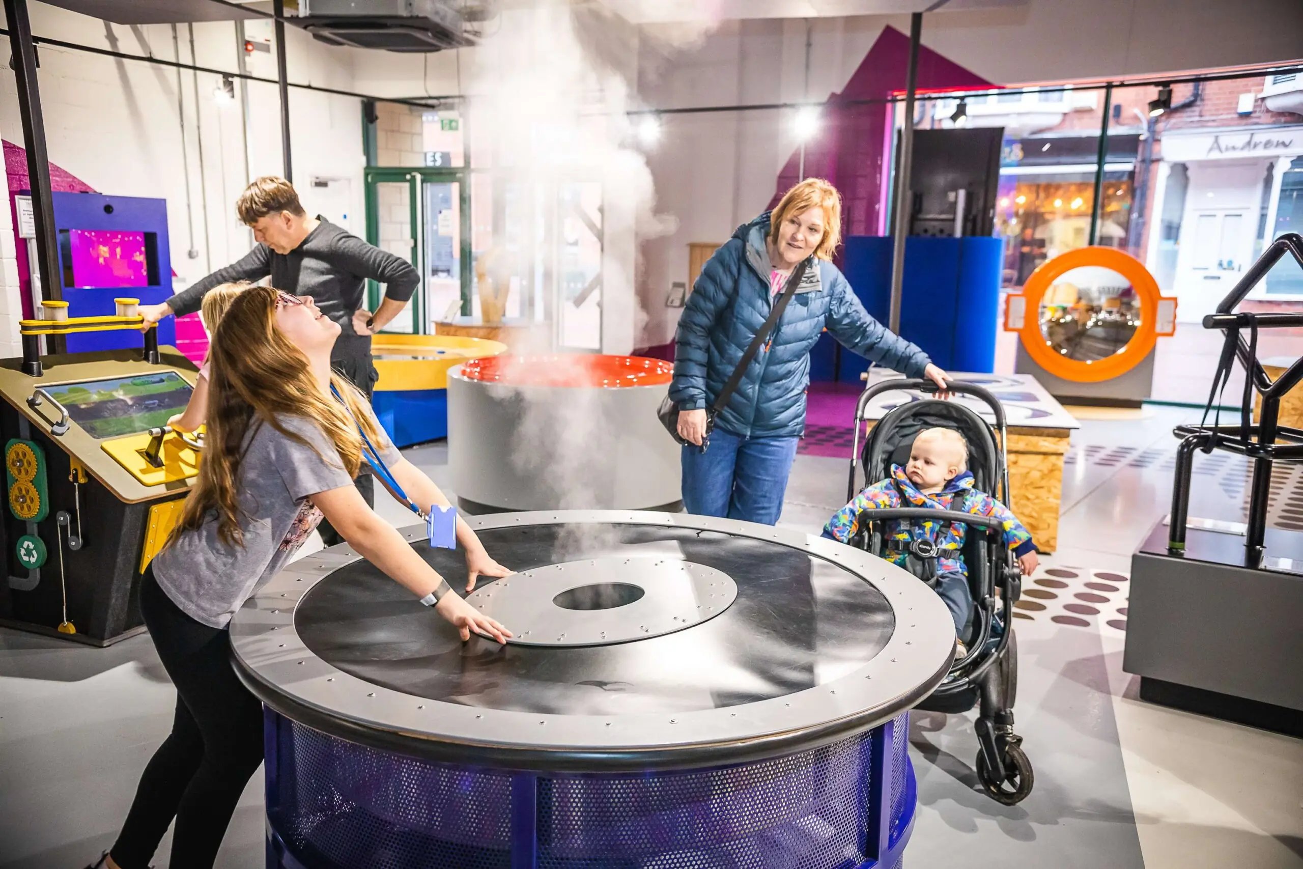 🔬 엑스플로어! 과학 발견 센터 (엑스플로어! 사이언스 디스커버리 센터)